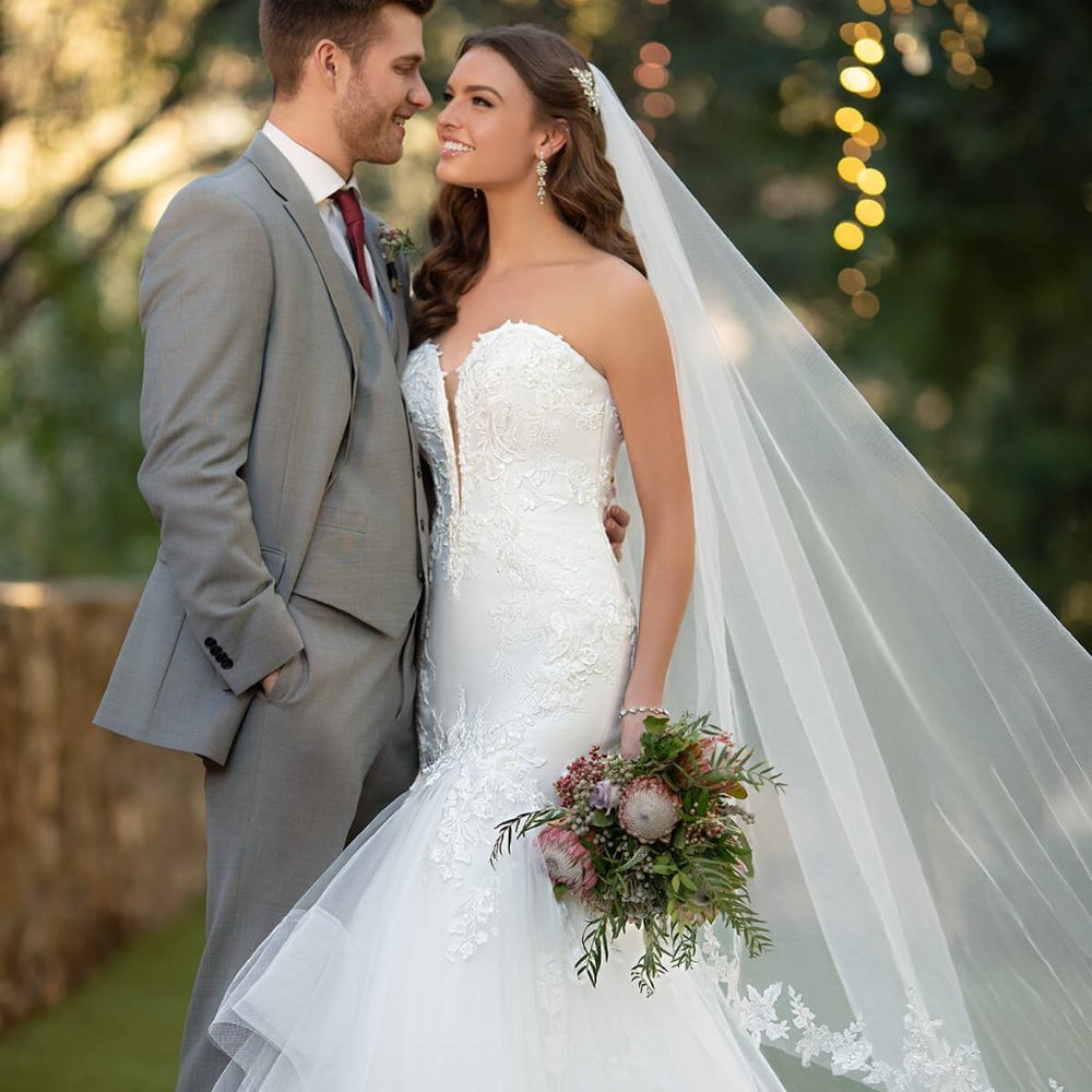 D2920 Essense of Australia  🤍👰🏼‍♀️ SIZE 14